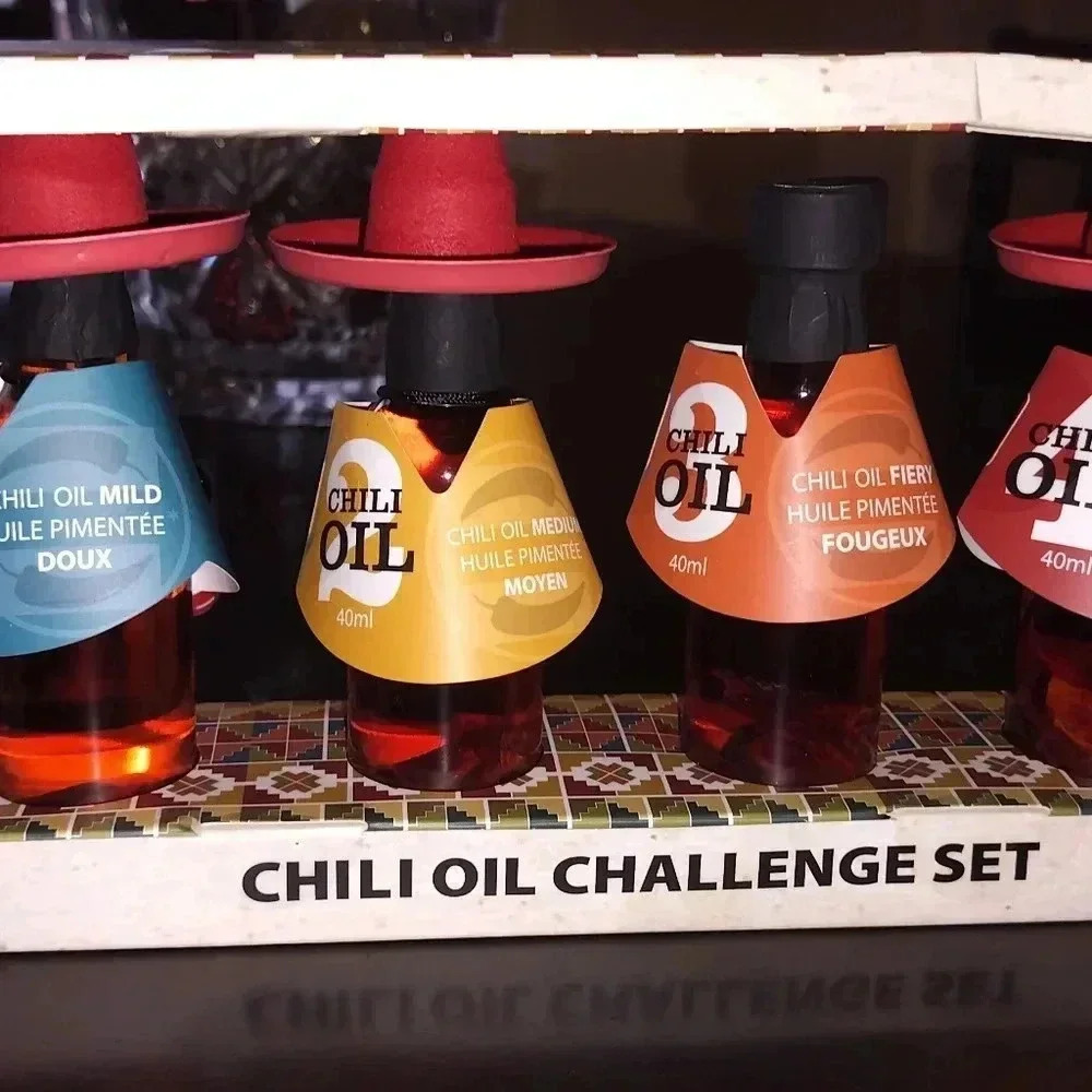 Colorful Poncho Bottle chili oil gift set New - Picture 4 of 8